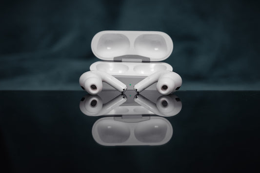 Apple AirPods Pro no estojo de carregamento branco